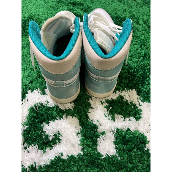 Air Jordan Retro 1 Turbo Green Size -10.5 main image 4